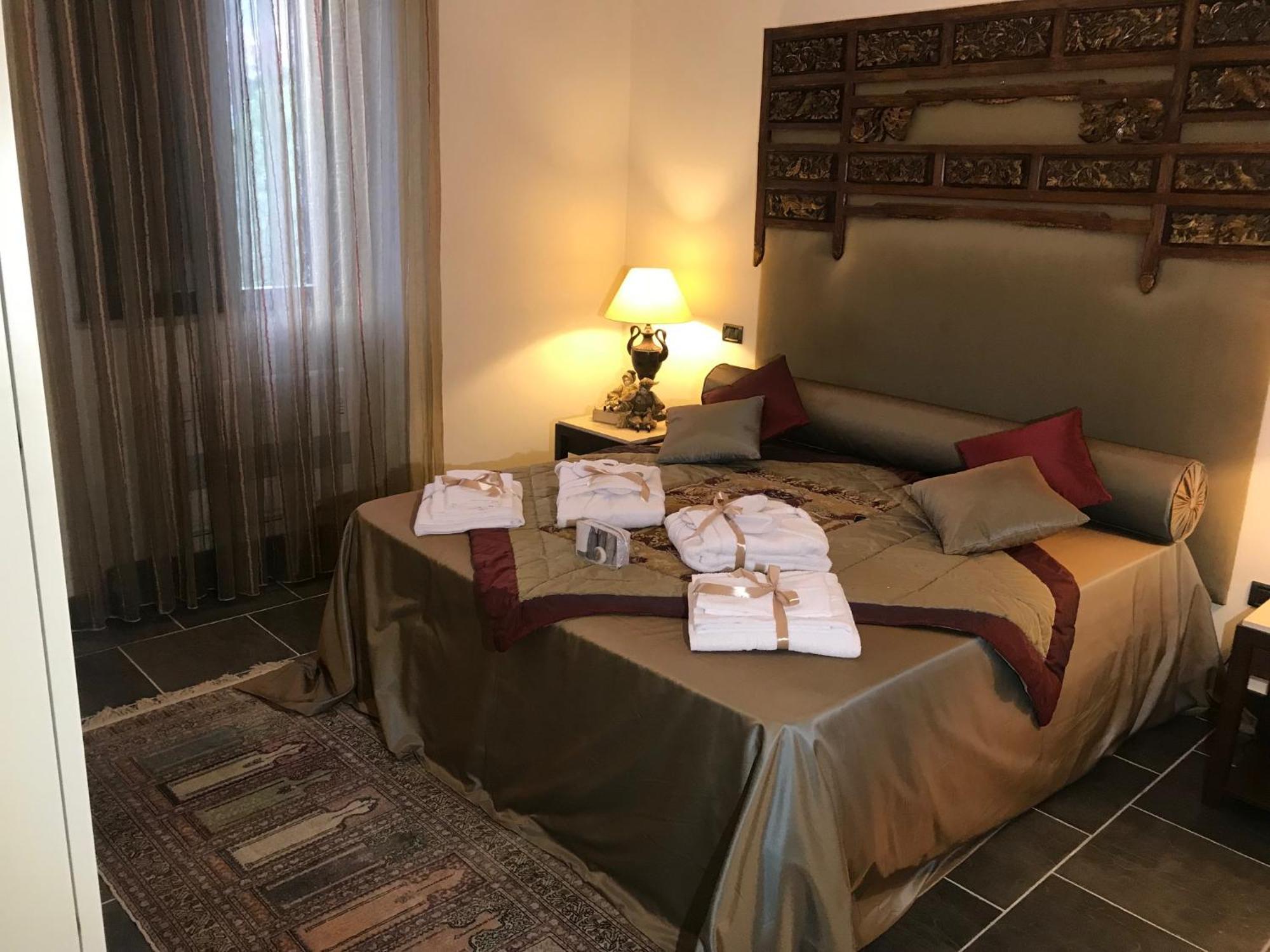 Bed and Breakfast Borgo Antico XIX Sec. Gesturi Екстер'єр фото