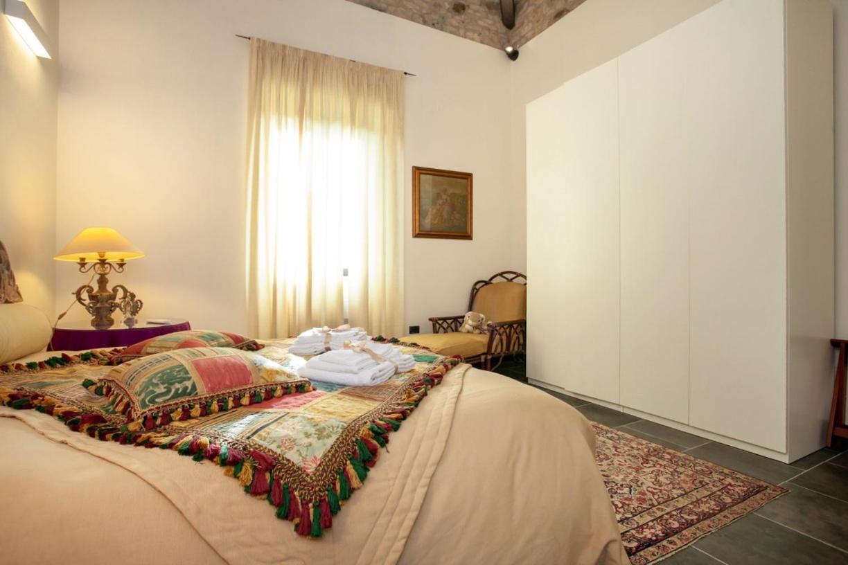 Bed and Breakfast Borgo Antico XIX Sec. Gesturi Екстер'єр фото