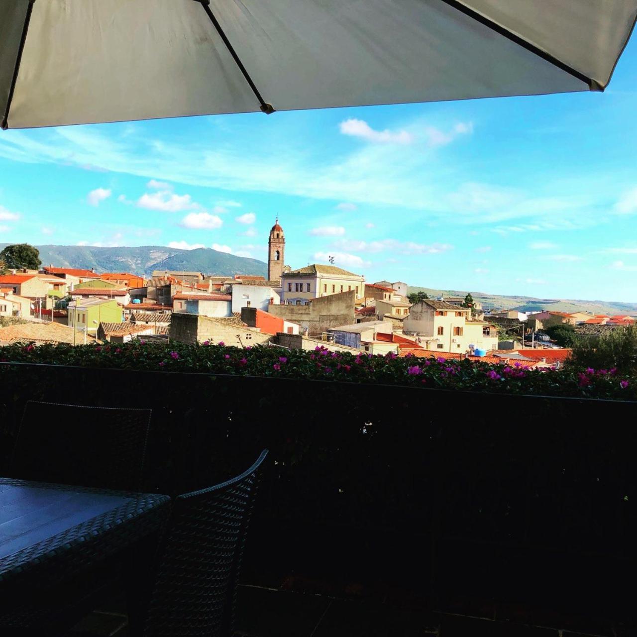 Bed and Breakfast Borgo Antico XIX Sec. Gesturi Екстер'єр фото