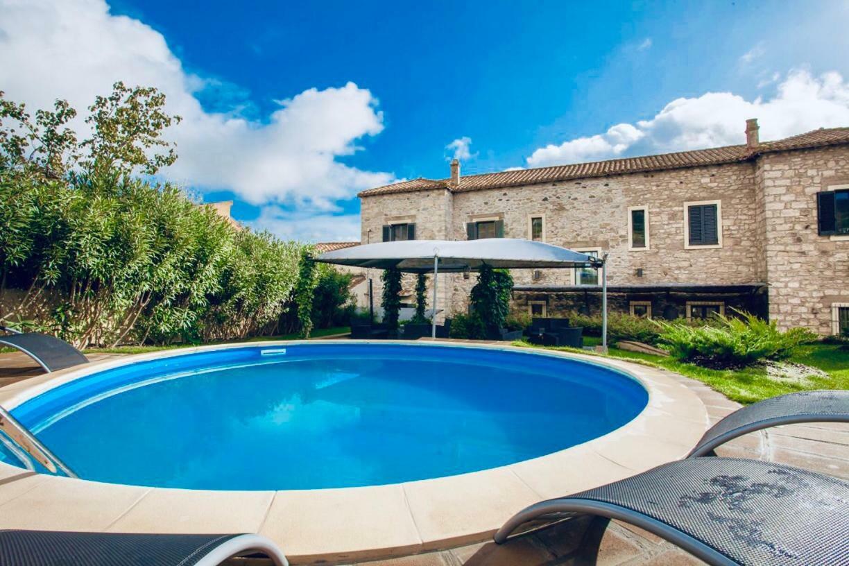 Bed and Breakfast Borgo Antico XIX Sec. Gesturi Екстер'єр фото